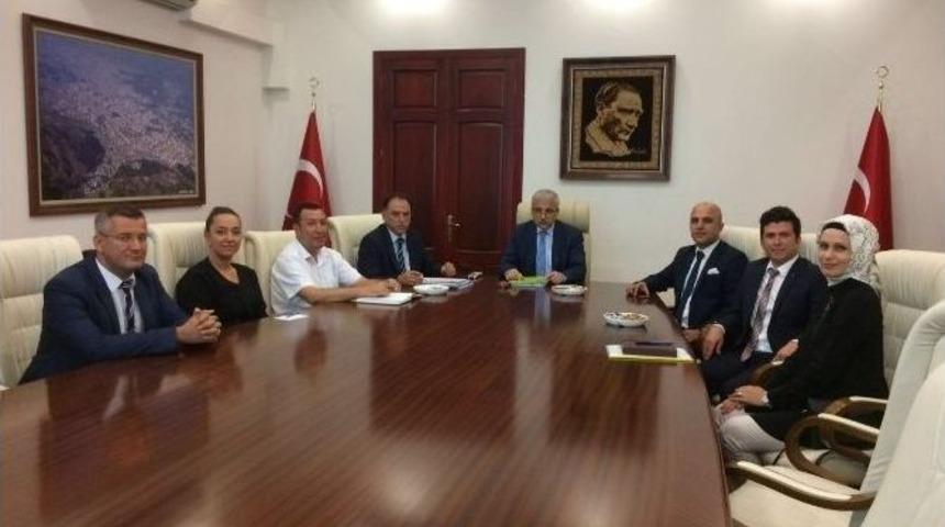 Manisa&rsquo;daki Projeler Devam Ediyor