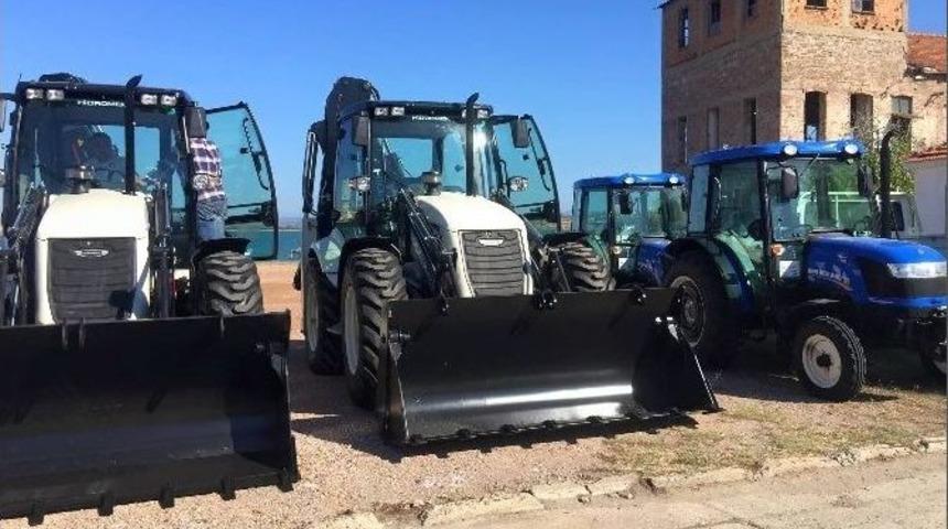 Yeni İş Makineleri Hizmete Girdi