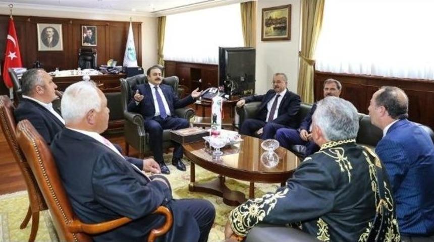 Bakan Eroğlu&rsquo;na Kırkpınar Daveti