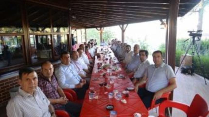Meclis Bitti, Hep Birlikte Parka Gidildi
