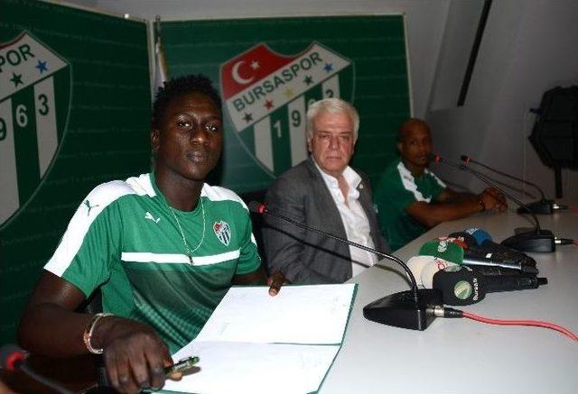 Bursaspor, Del Valle Ve Sane İle Sözleşme İmzaladı