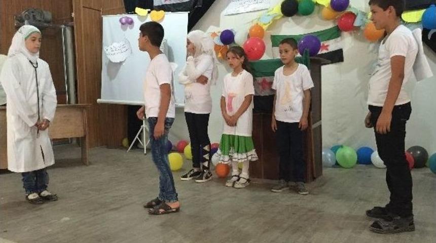 İhh Azez&rsquo;deki Yetimlere Tiyatro G&ouml;steri D&uuml;zenledi