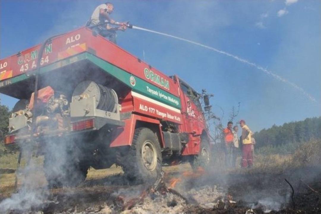 Tavşanlı&rsquo;da Anız Yangını