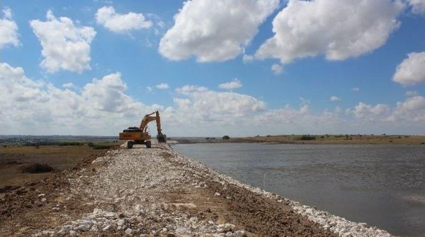 G&ouml;letlerde G&ouml;vde Y&uuml;kseltme &Ccedil;alışmaları Yapılıyor