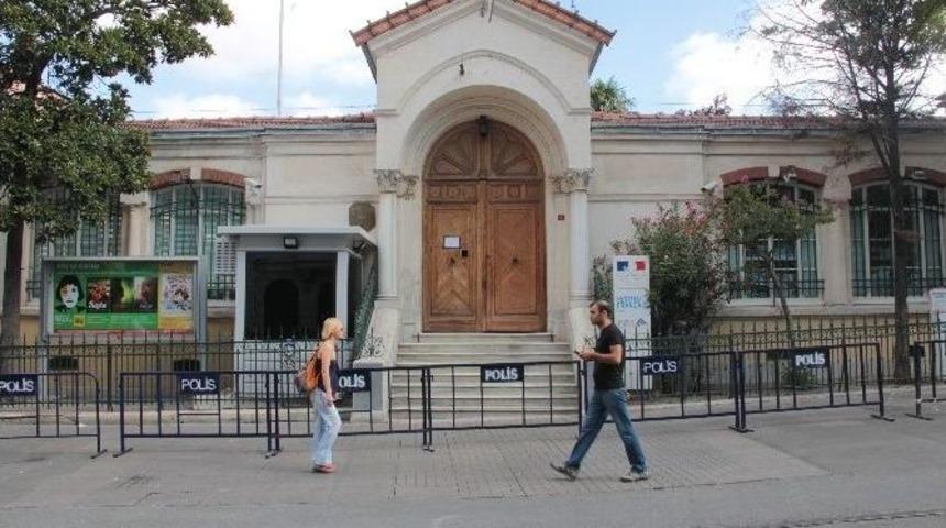 Fransız Konsolosluğu G&uuml;venlik Gerek&ccedil;esiyle Bug&uuml;n De Kapalı