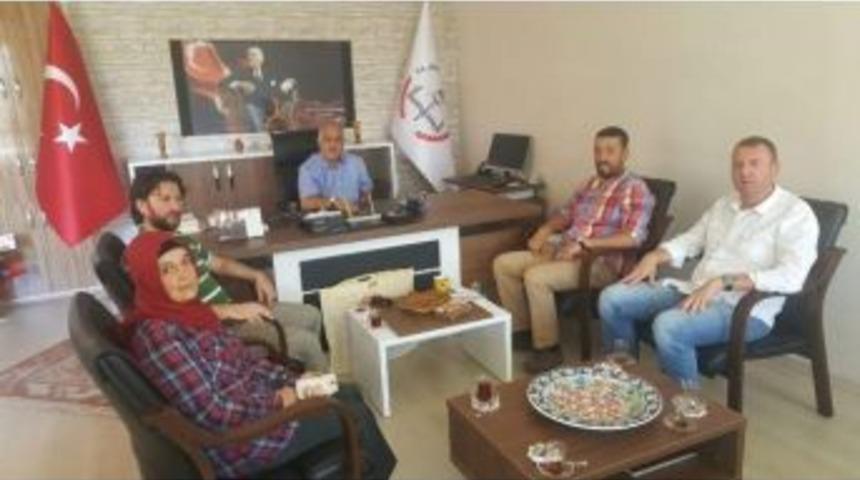 Ak Parti Avanos Teşkilatı İl&ccedil;e Milli Eğitim M&uuml;d&uuml;r&uuml; Berk&rsquo;i Ziyaret Etti