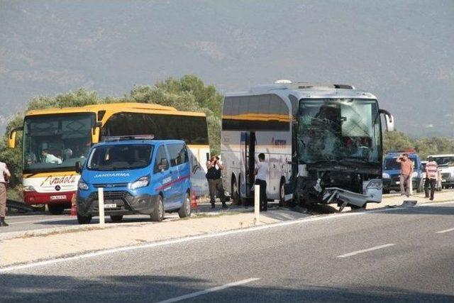 Milas’ta Trafik Kazası: 1 Ölü 3 Yaralı