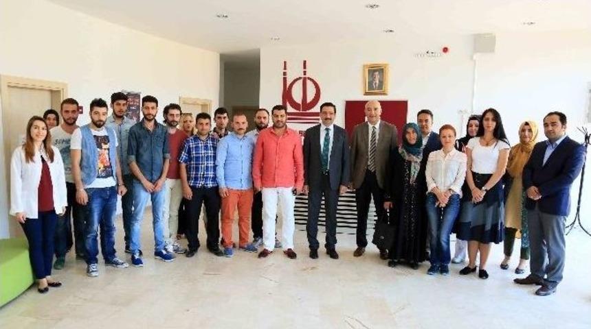 &ldquo;1453 Gen&ccedil; Girişimci Projesi&rdquo;nin İlk Dersi Mustafa Ak&rsquo;tan