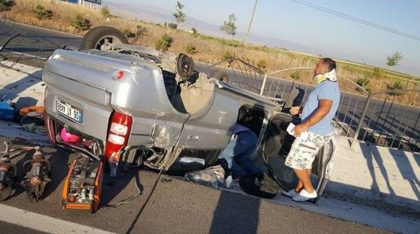 Afyonkarahisar&rsquo;da Trafik Kazası: 4 Yaralı