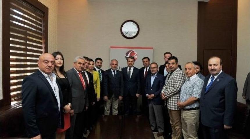 T&uuml;rk Kızılayı Genel Başkanı Kınık&rsquo;tan, Vali &Ccedil;elik&rsquo;e Ziyaret