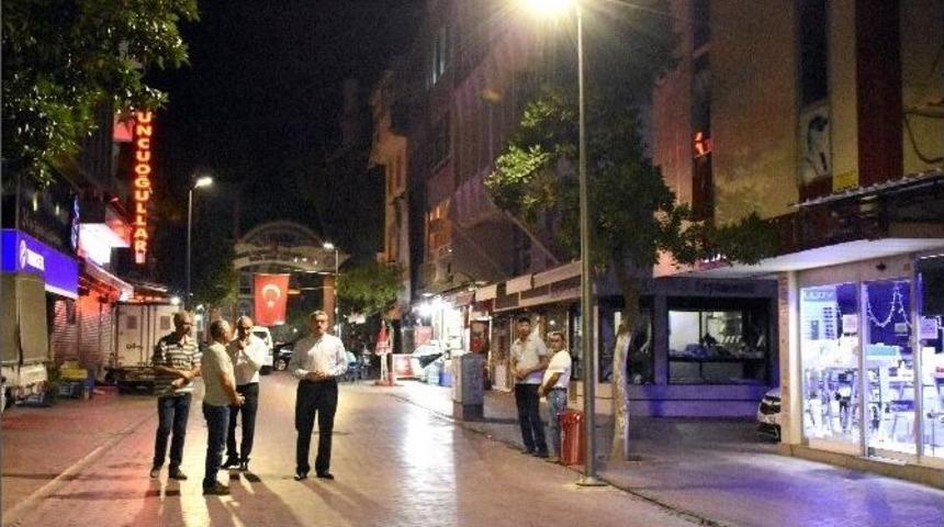 Uzun &Ccedil;arşı Yeni Aydınlatmalarıyla Işıl Işıl