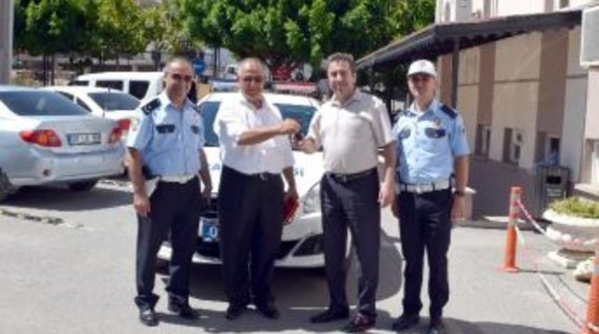 Manavgat&rsquo;lı İşadamından Emniyete Ara&ccedil; Bağışı