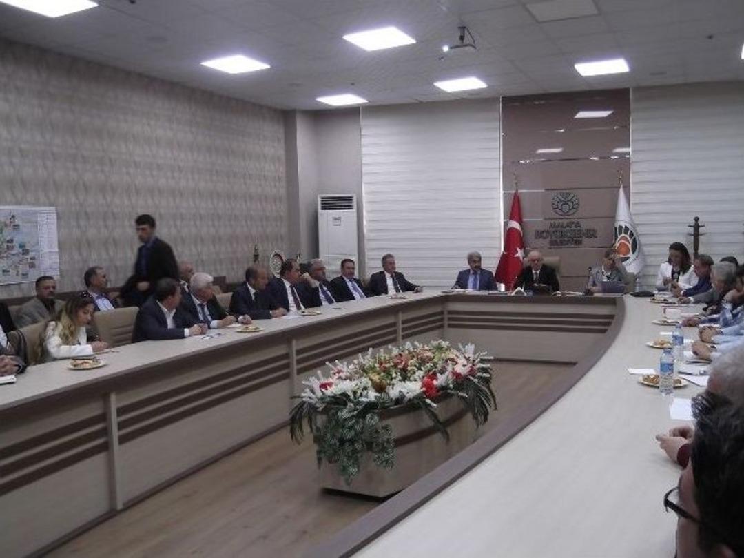 Malatya&rsquo;daki Turistik Değerler G&uuml;ny&uuml;z&uuml;ne &Ccedil;ıkarılıyor