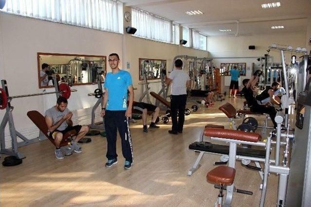 Fitness Salonu’na Yoğun İlgi