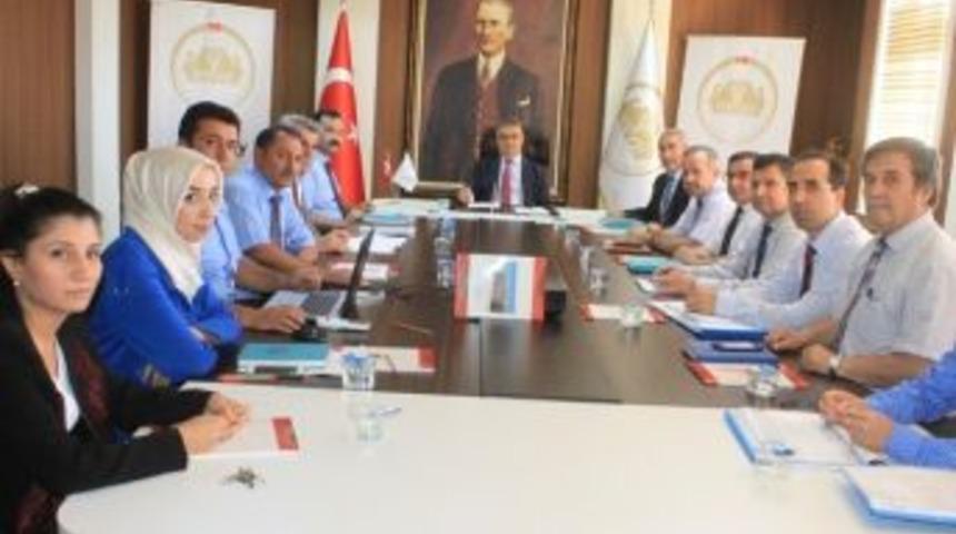 Vali Pekmez İl &Ouml;zel İdaresi&rsquo;nin &Ccedil;alışmaları Hakkında Bilgiler Aldı