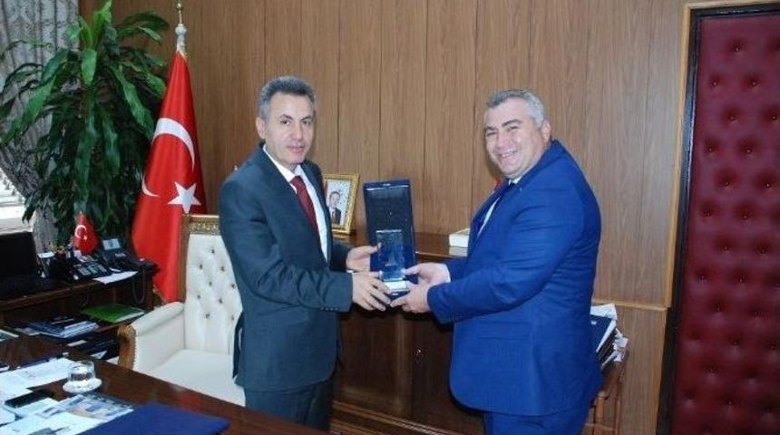Boz&uuml;y&uuml;k Tso&rsquo;dan Vali S&uuml;leyman Elban&rsquo;a Hayırlı Olsun Ziyareti