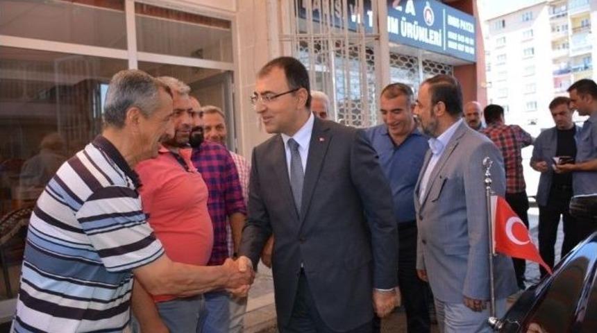 Vali Toprak, Şire Pazarı Esnafının Sorunlarını Dinledi