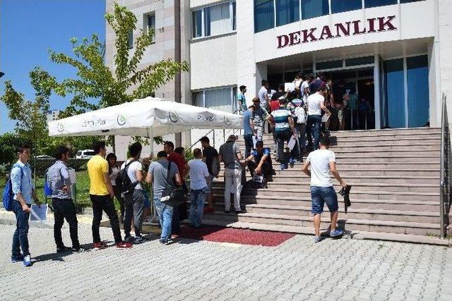 Spor Bilimleri Fak&uuml;ltesine Milli Sporculardan Rekor Başvuru 1