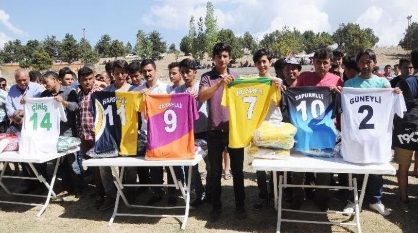 Başkan Tollu: "amat&ouml;r Spora Katkı Sunmaya Devam Edeceğiz"