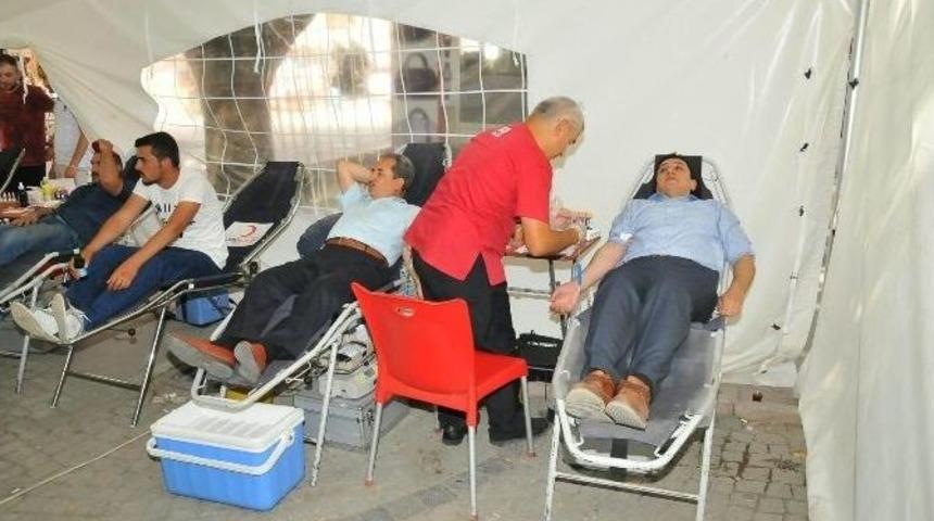 Akşehir Belediyesi&rsquo;nden Kan Bağışına Destek