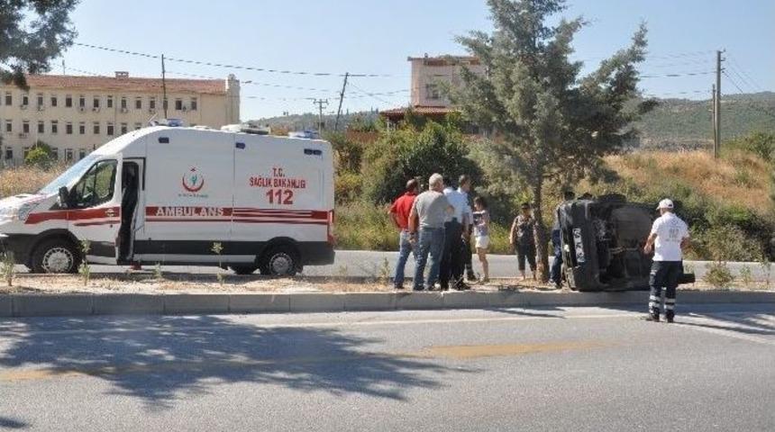 S&ouml;ke&rsquo;de Yan Yatan Aracın Bayan S&uuml;r&uuml;c&uuml; Şok Yaşadı