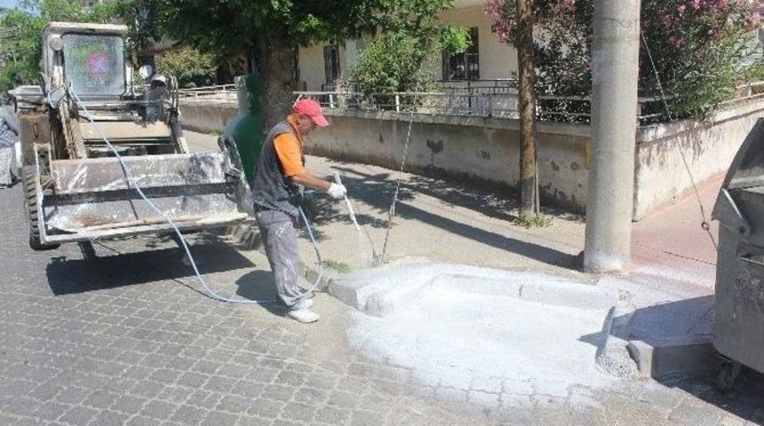 Konteynerler Temizleniyor