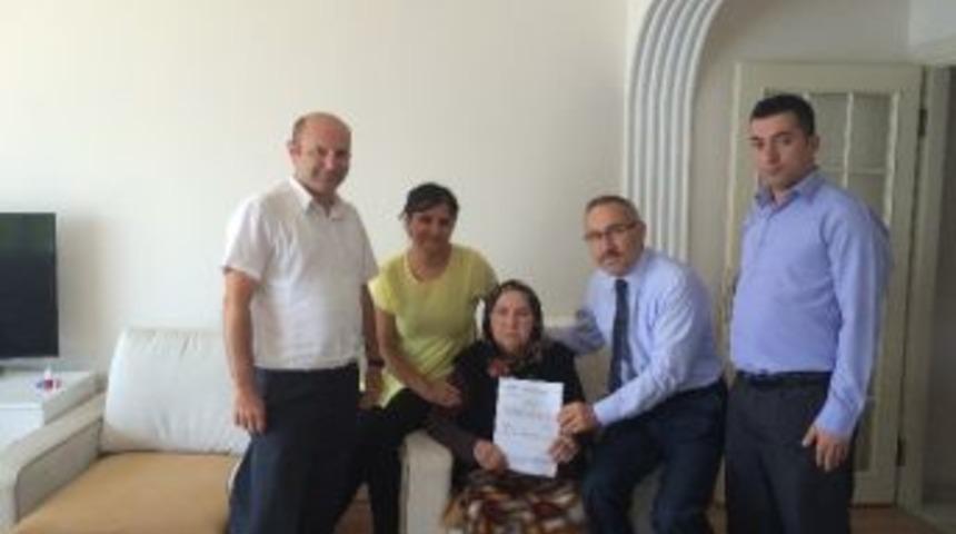 Eşinin &Ouml;l&uuml;m&uuml;nden 31 Yıl Sonra Maaş Bağlandı