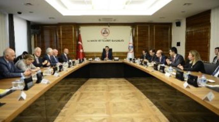 Bakan T&uuml;fenkci, Deik Heyetini Kabul Etti