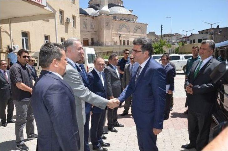 Bakan Yardımcısı Erdem Yüksekova’da G1