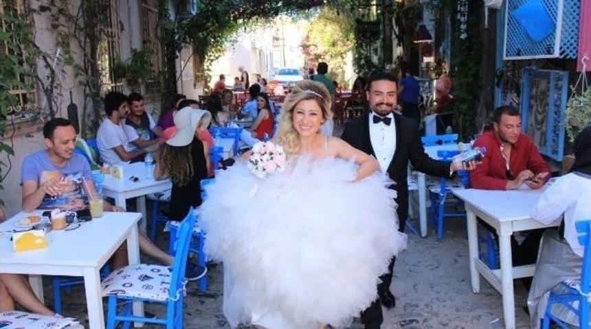Cunda Adası Yeni Evlilere Fotoğraf &Ccedil;ekim Mekanı Oldu