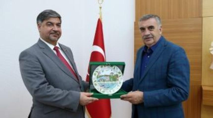 Irak B&uuml;y&uuml;kel&ccedil;isi Al-alaw&rsquo;inden Başkan To&ccedil;oğlu&rsquo;na Ziyaret