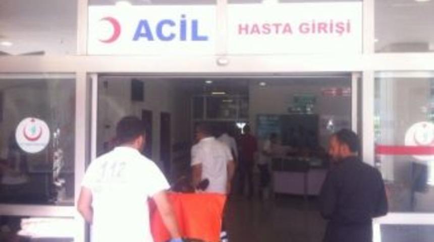 Akıma Kapılan Belediye İş&ccedil;isi Ağır Yaralandı