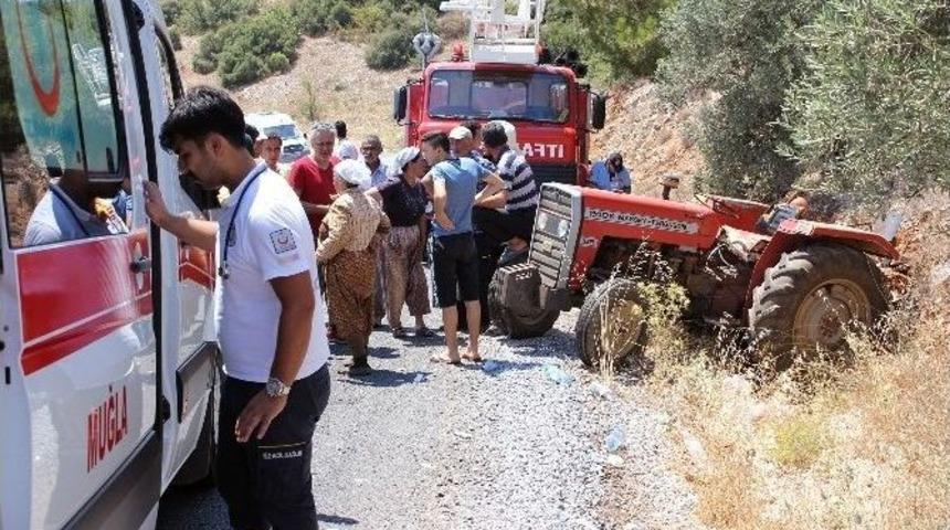 Trakt&ouml;r Devrildi, 7 Kişi Yaralandı