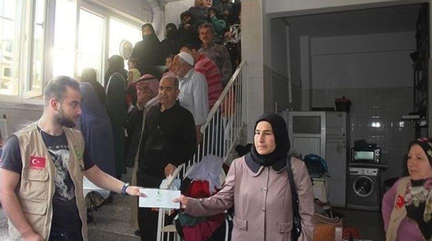 Fitre Ve Zekatlar &ldquo;ihtiya&ccedil; Sahiplerine&rdquo; Ulaştı