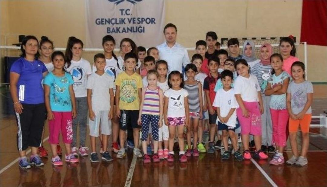 Manisa&rsquo;da Yaz Spor Okulları B&uuml;y&uuml;k İlgi G&ouml;r&uuml;yor