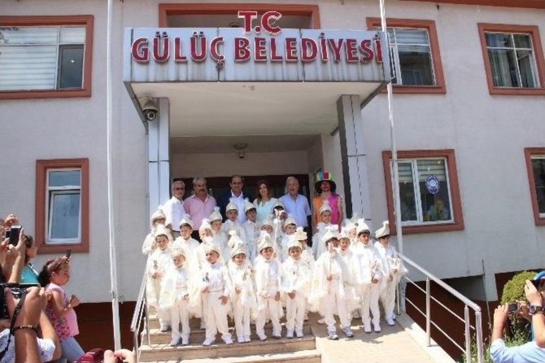 G&uuml;l&uuml;&ccedil; Belediyesi 27 &Ccedil;ocuğu S&uuml;nnet Ettirdi