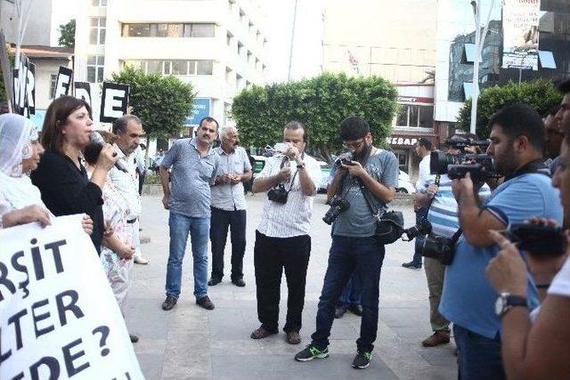 Hdp’nin Basın Açıklamasına Türk Bayraklı Protesto