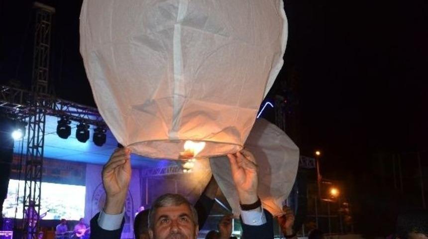 Tatvan&rsquo;da Dilek Fenerleri U&ccedil;uruldu