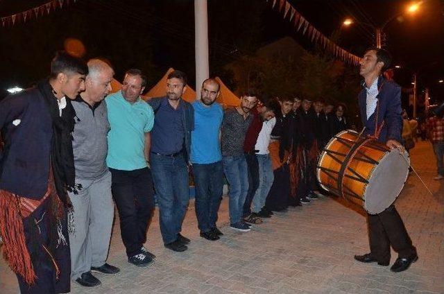 Tatvan’da Dilek Fenerleri Uçuruldu