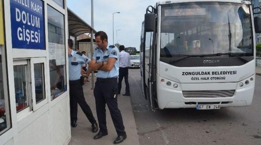 Halk Otob&uuml;slerine Ve Bilet Gişesine Giren Hırsızlar Bin Lirayla Kayıplara Karıştı