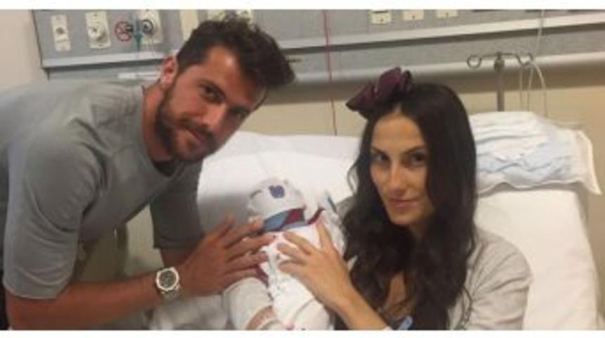 Trabzonsporlu Oyuncu Uğur Demirok Baba Oldu