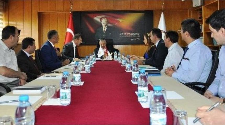 Vali Alpman&rsquo;dan Akkuş&rsquo;a Ziyaret