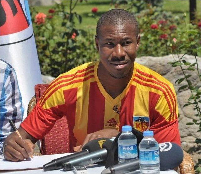 Kayserispor Prejuece Nakoulma İle 1 Yıllık Sözleşme İmzaladı