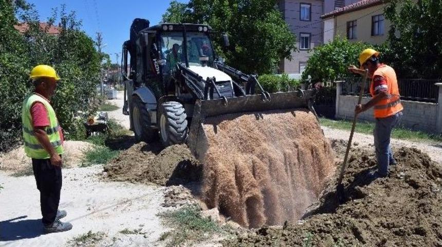 Korkuteli’ne 40 Kilometre Kanalizasyon Hattı
