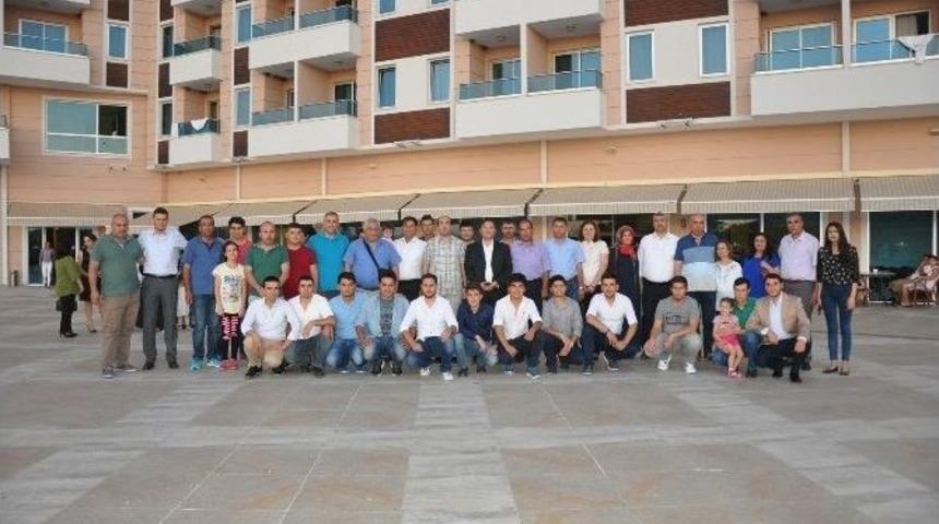 Sandıklı İl&ccedil;e Emniyet M&uuml;d&uuml;rl&uuml;ğ&uuml;nde Tayini &Ccedil;ıkan Polis Memurlarına Veda Yemeği