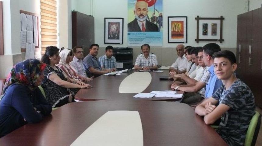 Niğde’de Öğrenciler İçin 37 Tercih Ve Danışma Merkezi Oluşturuldu