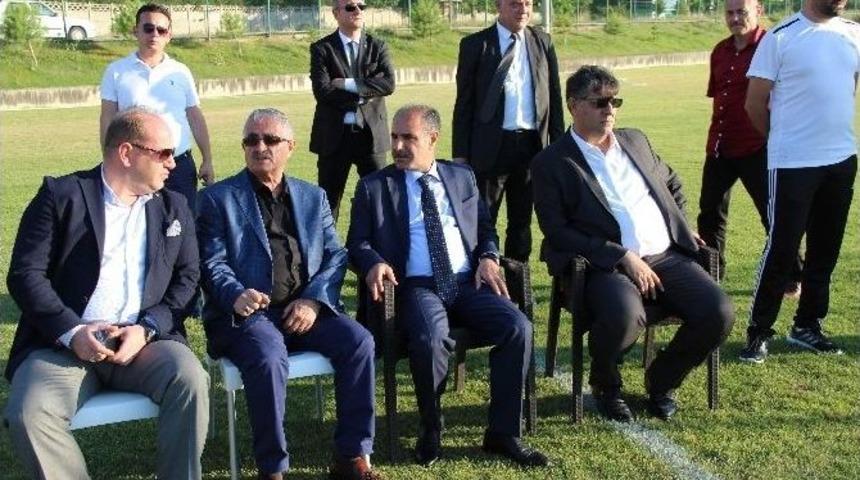 İl Protokol&uuml;nden Karab&uuml;kspor&rsquo;a Moral Ziyareti