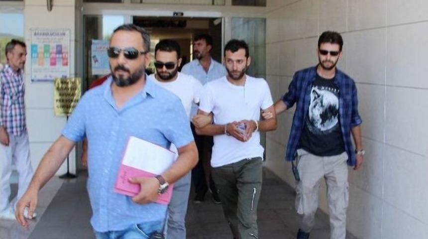 &Uuml;nl&uuml; Kabadayının Torunu Onur &Ouml;zbizerdik Bodrum&rsquo;da Tutuklandı