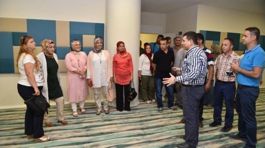 T&uuml;t&uuml;nc&uuml;&rsquo;den Hizmet Gezisi