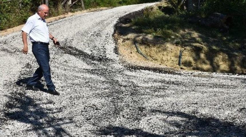 &Ouml;zel İdare Asfalt &Ccedil;alışmalarını Yenice&rsquo;de S&uuml;rd&uuml;r&uuml;yor